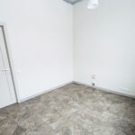 Помещение 12 кв.м со свежим ремонтом на Петухова 172