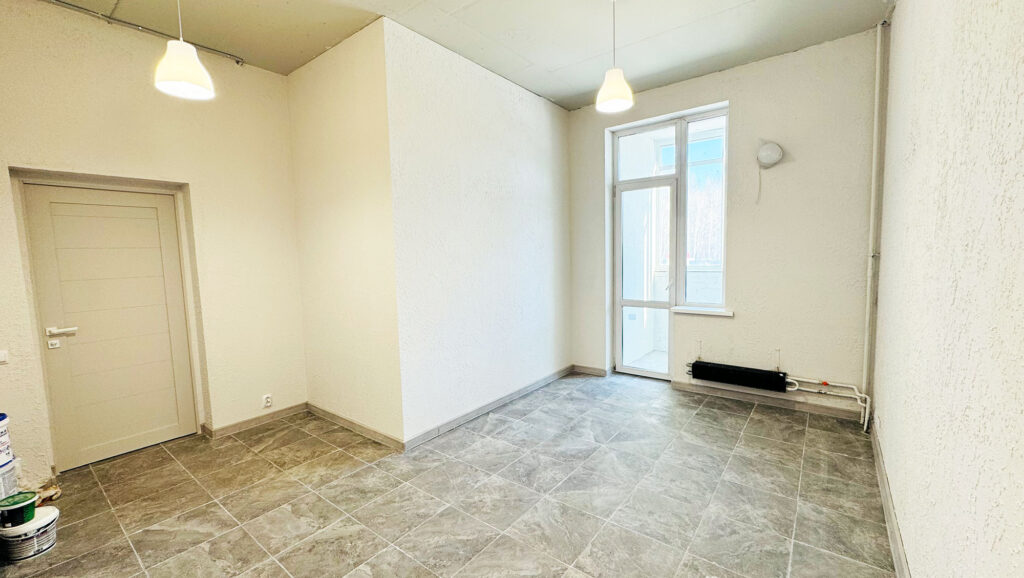 Офис с новым ремонтом 16 м2 + склад 4 м2 (бесплатно)